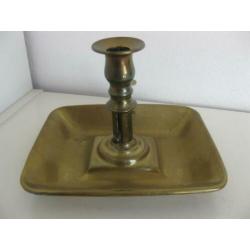 Fraaie staat. Koperen kandelaar. Met schuifmechanisme.