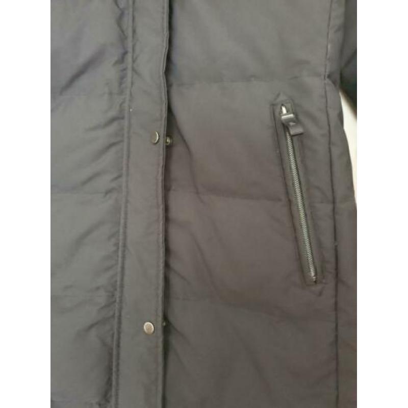 Zwarte Esprit donsjas te koop aangeboden!