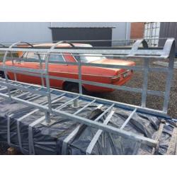 Brandtrap staal 535cm hoog gegalvaniseerd