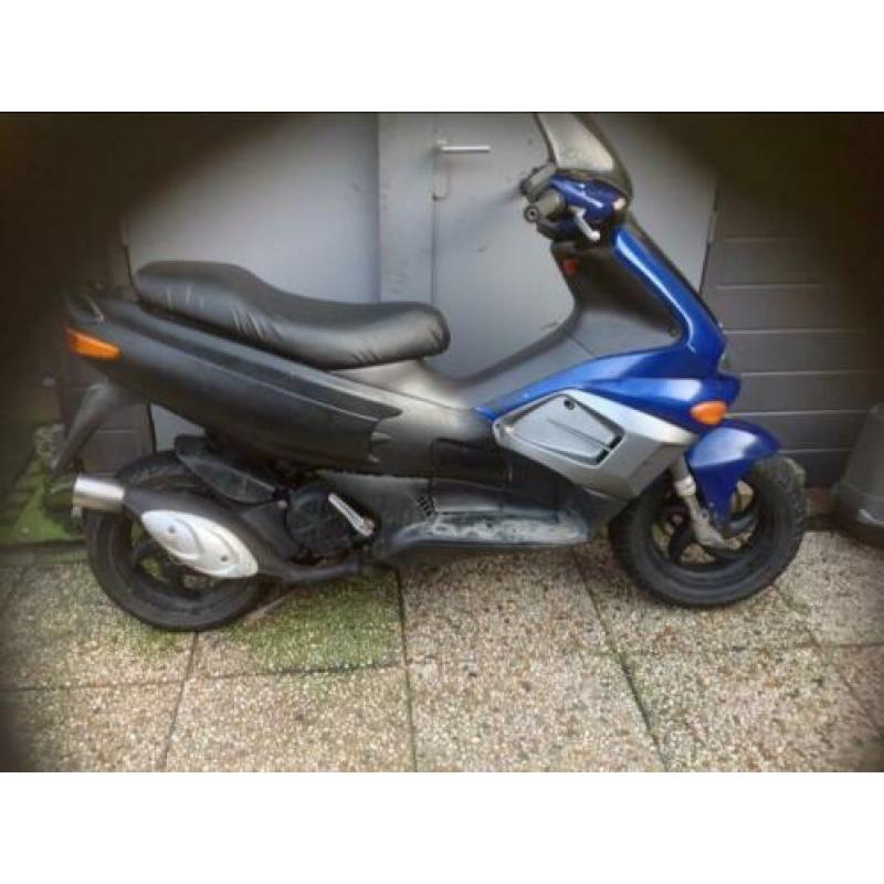 Gilera runner voor onderdelen loop of sloop geen kenteken