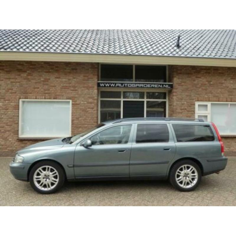 Volvo V70 2.4 T Geartronic Leder / Dealeronderhouden
