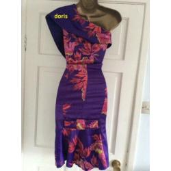 mooi bloemen one shoulder jurk Karen Millen maat 12/40 de st