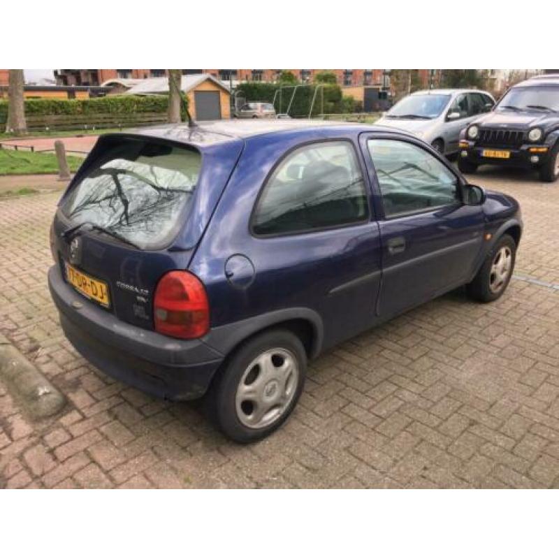 Opel Corsa 1.2 I 16V 3D 1999 Blauw