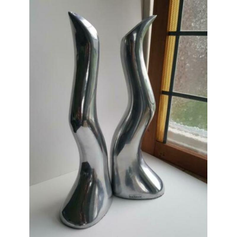 Twee massieve aluminium kandalaars, Anna Everlund