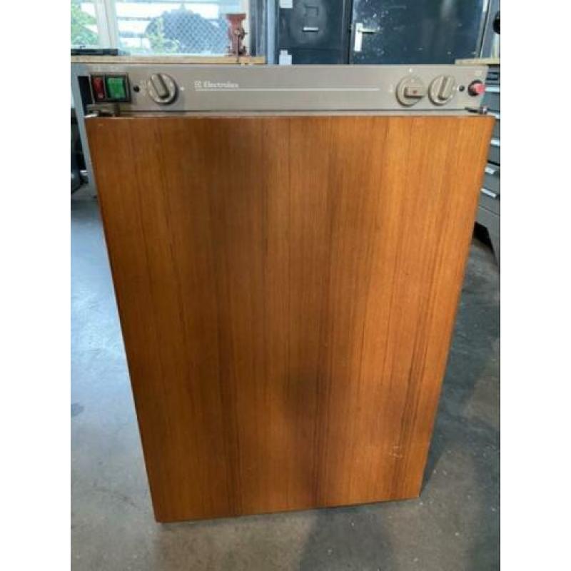 Elektrolux 130 ltr koelkast 12v/220v/Gas