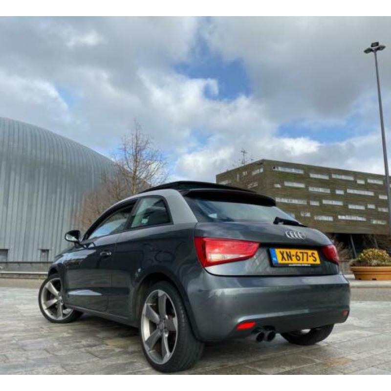 Audi A1 1.4 TFSI PRO LINE S - PANO - LED