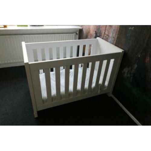 Ledikant Step (wit)