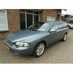 Volvo V70 2.4 T Geartronic Leder / Dealeronderhouden