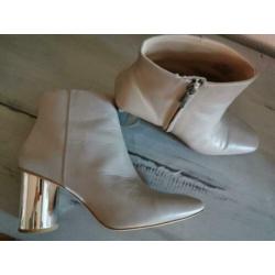Zara nude laarsjes echt leer 40 ronde blok metallic hak zgan