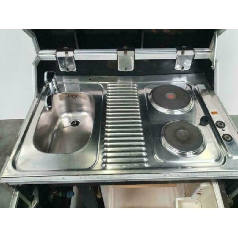 Kitcase kitchenette mobiele keuken design flightcase bar