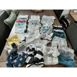 Mooie complete set (55-delig) babykleding in maat 56!