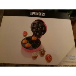 Princess cupcakes maker.