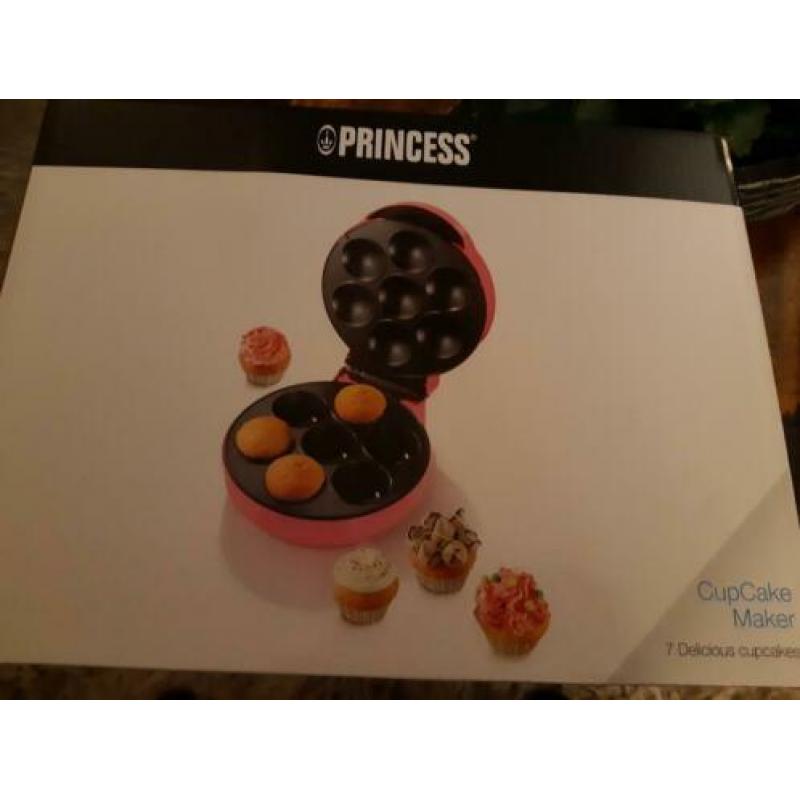 Princess cupcakes maker.
