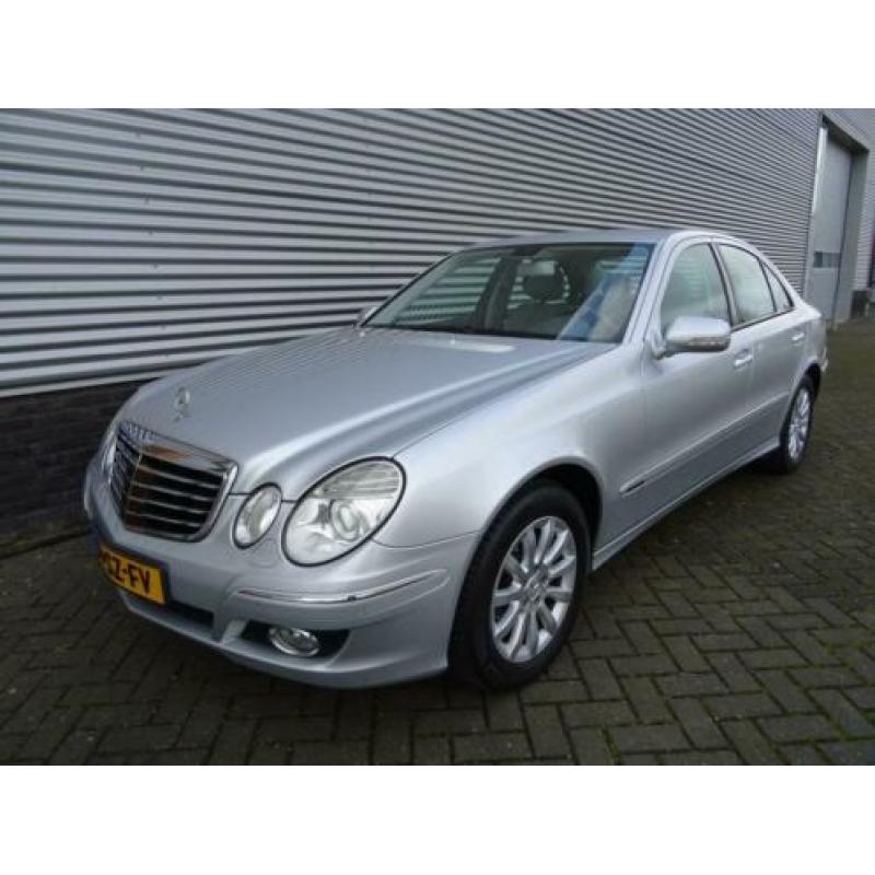 Mercedes-benz E-KLASSE E 200 KOMPRESSOR ELEGANCE AUT,NAVI,LE