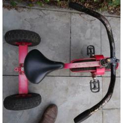 Python driewieler op luchtbanden. Vraagprijs: € 17,50.