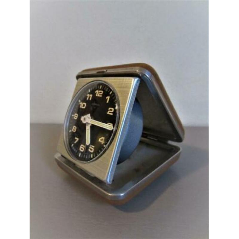 Retro Peter Lumen stalen wekker in leren casing Germany 60'S