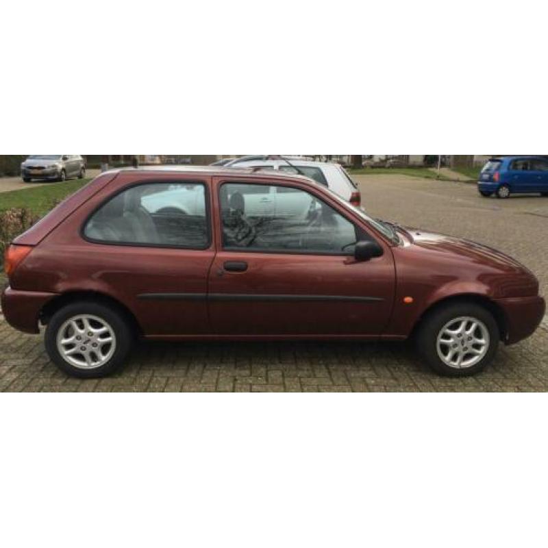 Ford Fiesta 1.3 I 3DR 1999 Rood