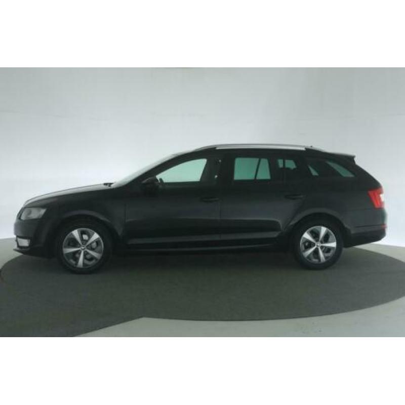 Skoda Octavia COMBI 1.6 TDI Business Line [ Navi Stoelverwar