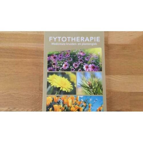 FYTOTHERAPIE Medicinale kruiden- en plantengids