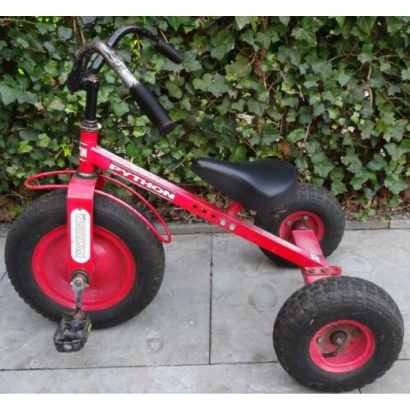 Python driewieler op luchtbanden. Vraagprijs: € 17,50.