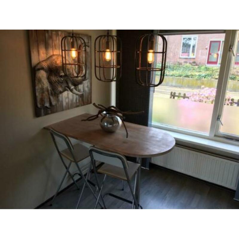 Bartafel white wash met 3 barkrukken wit
