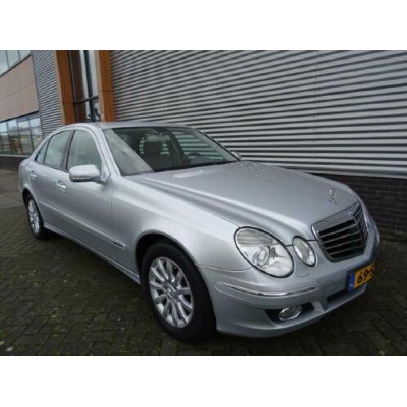 Mercedes-benz E-KLASSE E 200 KOMPRESSOR ELEGANCE AUT,NAVI,LE
