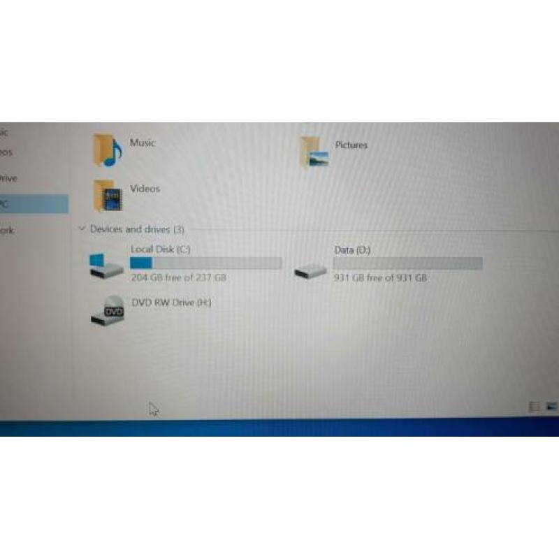 HP Z440 - Intel Xeon E5-1620-v3 - 16 GB DDR4 Ram
