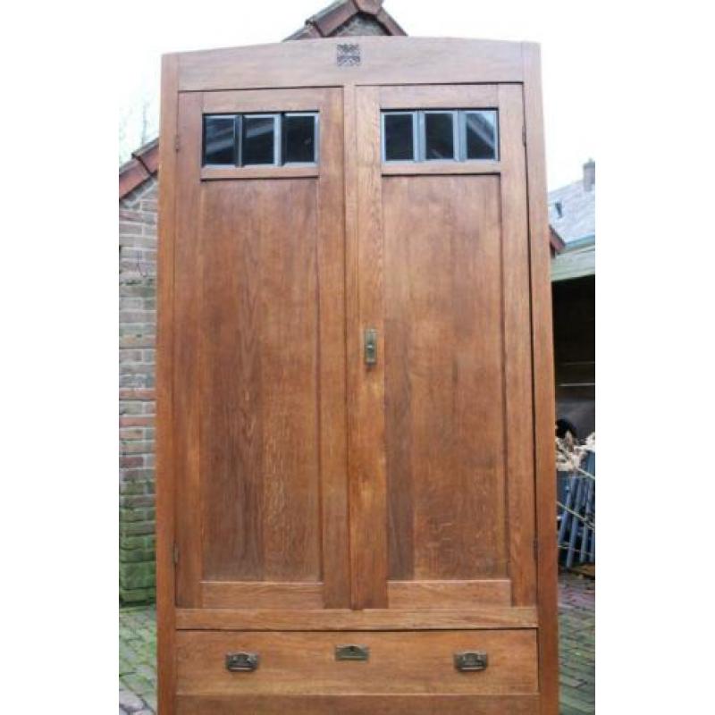 Antieke Art Deco Art Nouveau houten linnenkast kast