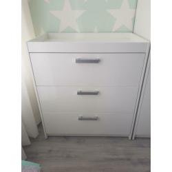 Complete babykamer zo goed als nieuw