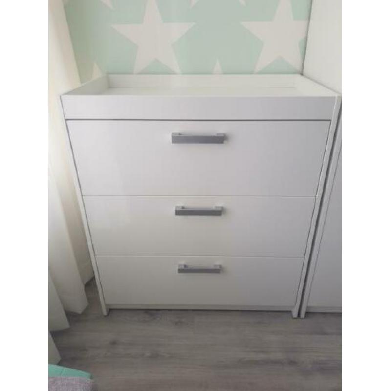 Complete babykamer zo goed als nieuw