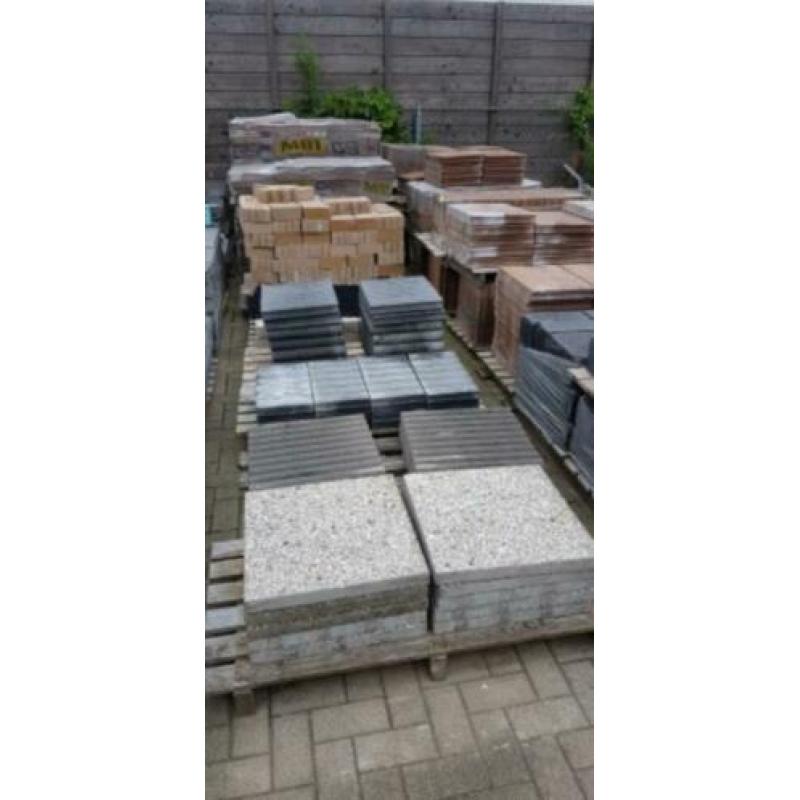 Terrastegel per partij en met korting te koop