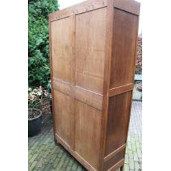 Antieke Art Deco Art Nouveau houten linnenkast kast