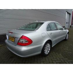 Mercedes-benz E-KLASSE E 200 KOMPRESSOR ELEGANCE AUT,NAVI,LE