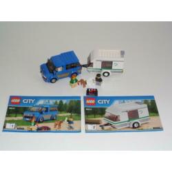 Lego 60117 Van & Caravan met boekjes Als nieuw