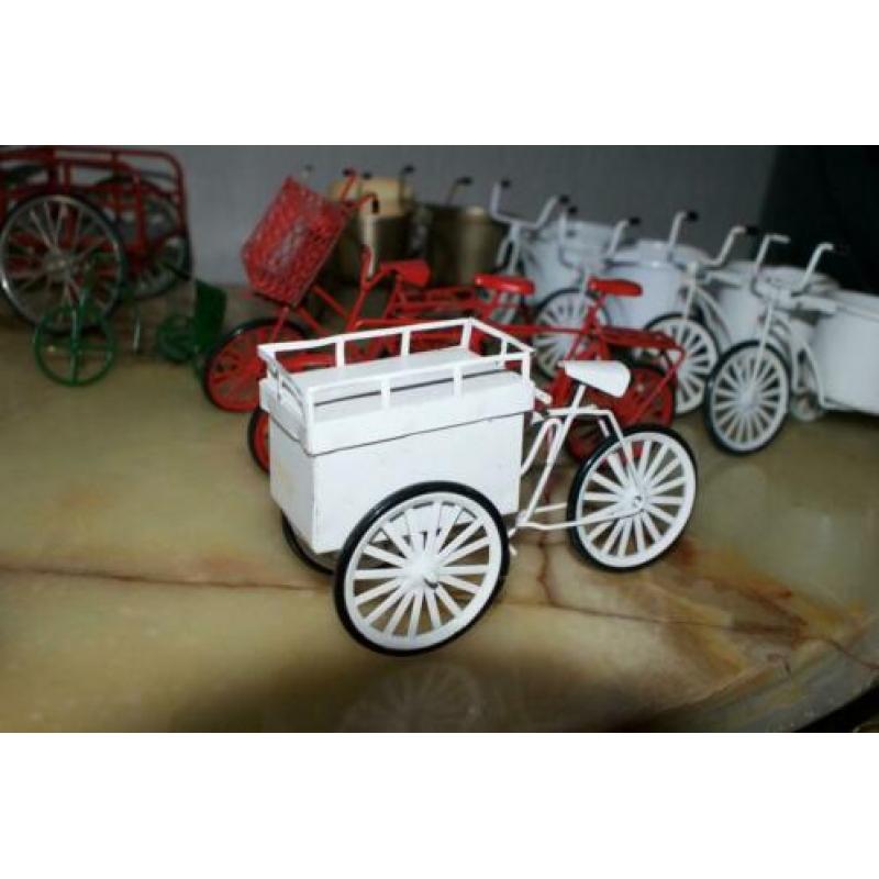 Mooie collectie miniatuur fietsen