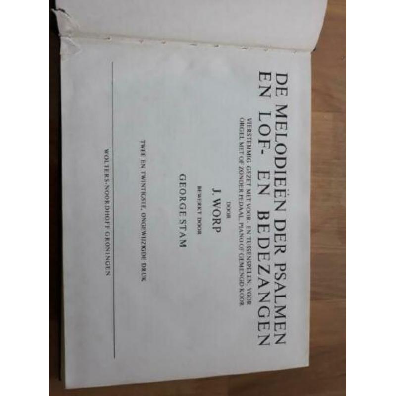 Oud boek met melodieën van psalmen van J. Worp
