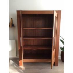 Salontafel + vitrinekast + dressoir
