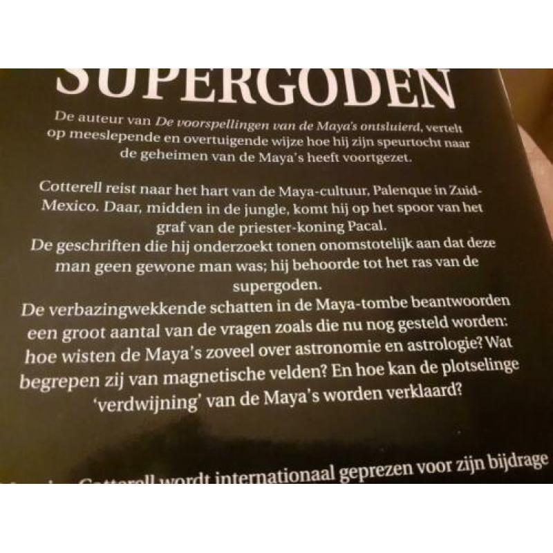 De Supergoden (M. Cotterell)