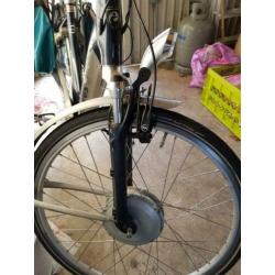 Zeer mooie dames fiets electrice in goed de staat