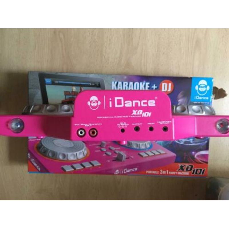 i Dance karaoke DJ set