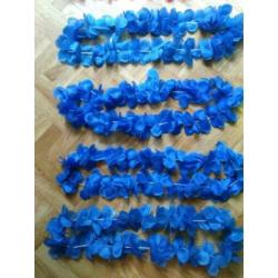 hawai slinger 3 blauwe 2 rose 1 geel 1 hawai er staan 4 bl