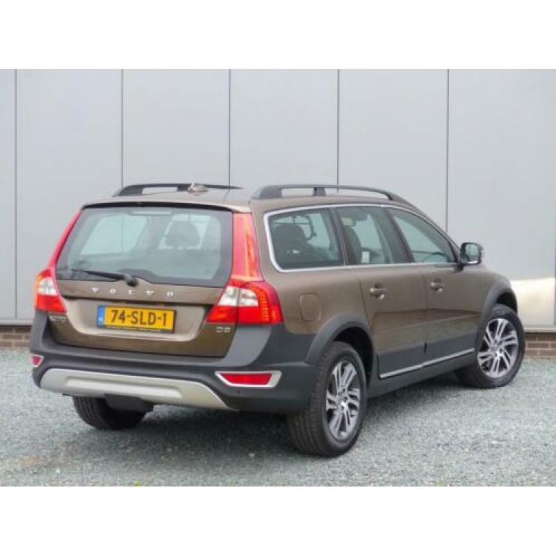 Volvo XC70 D3 AUT FWD Limited Edition Leer / Xenon / Trekhaa