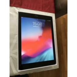 Zeer nette Ipad Air (32gb)