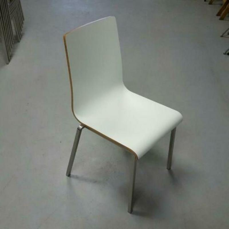 29 x HPL stapelstoelen, HORECA design stoelen Arper 986