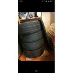 Hangkook winterbanden 205/55/16 Peugeot 2008 incl velgen!