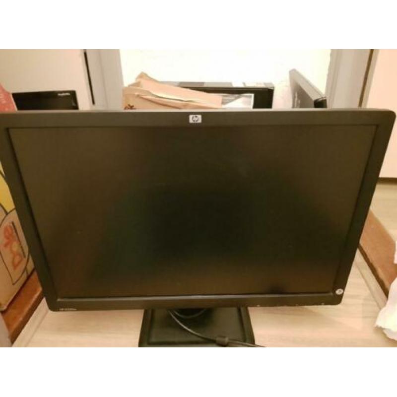 hp 22 inch monitor-hp LE2201w-goedwerkend
