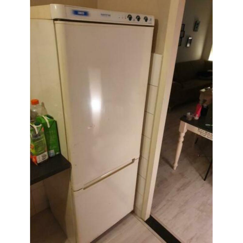 Zanussi koel/vries cominatie.