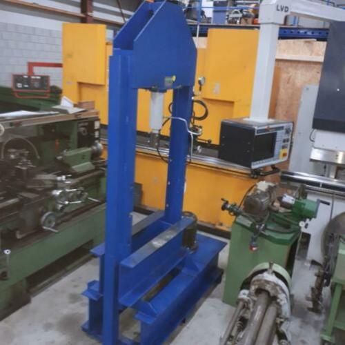 Brootspers motorisch 8 ton, slag 620mm (gebruikt) - 82443