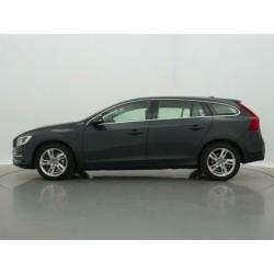 Volvo V60 2.4 D6 AWD Plug-In Hybrid Summum *AUT.* / NAVI / L