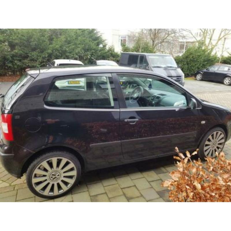 Volkswagen Polo 1.2 47KW 2002 Zwart